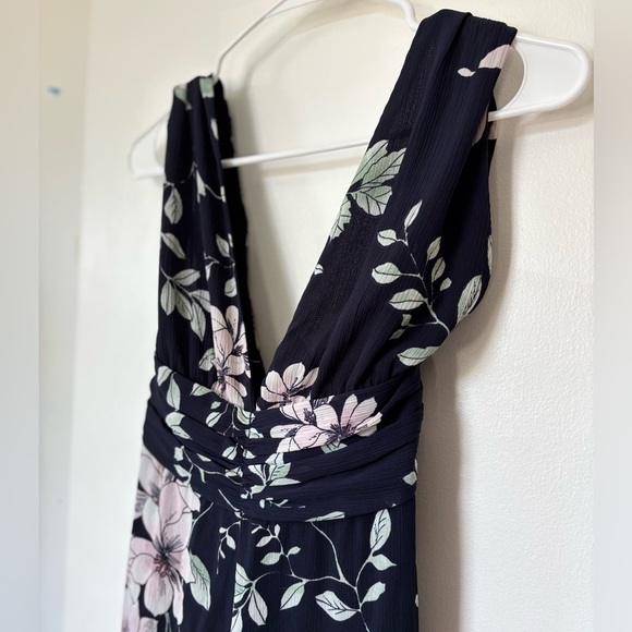 ✨Dynamite Floral Jumpsuit - Size XS - Picture 2 of 7